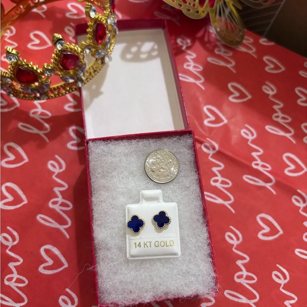 14 KT Gold Kids Navy Blue Clover Stud Earrings